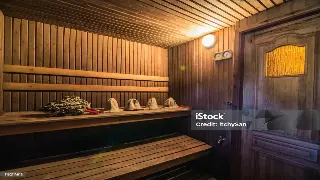 蒸汽迷雾里的千年秘密：上海桑拿浴文化的溯源与养生哲学