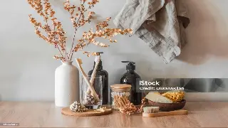 解密老上海桑拿的前世今生：从澡堂子到养生殿堂的文化密码 海报