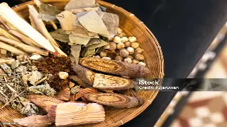 告别僵硬！上海阿姨教你几招，在家也能享受大师级按摩手法 海报