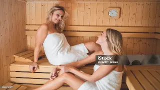 都市白领必备：3分钟告别肩颈酸痛，办公室自我按摩秘籍大公开！