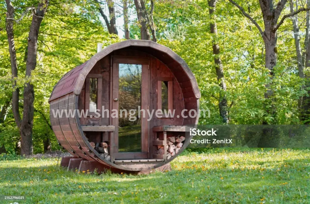 桑拿室内的蒸汽