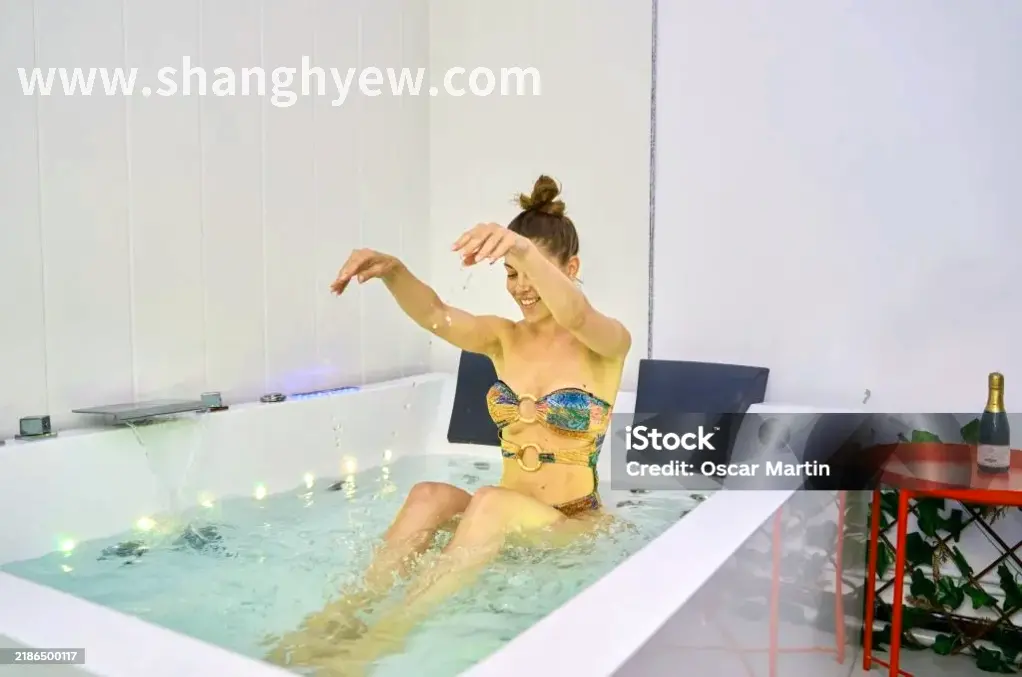 桑拿房内的蒸汽